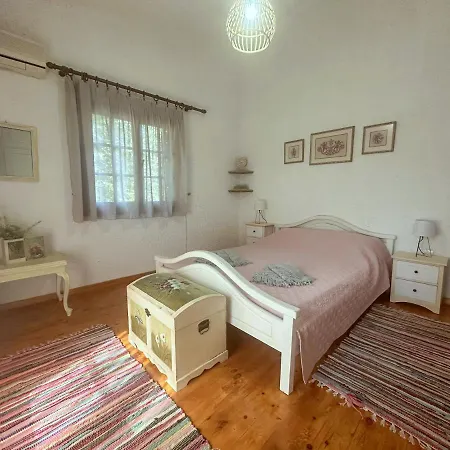 Casa Calma Villa, Nature Escape With Private Pool * Diakopto